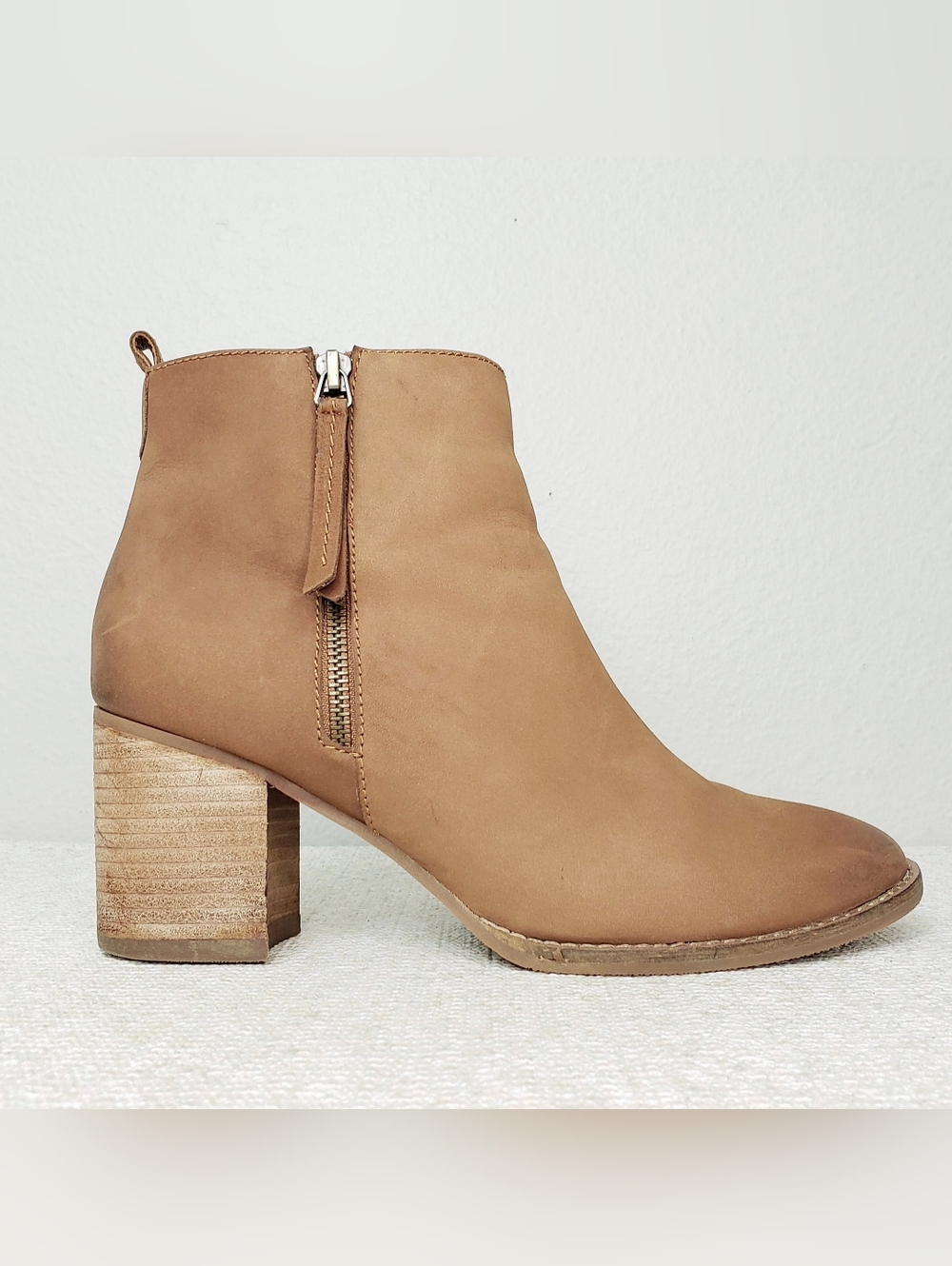 BLONDO Nova Heeled Waterproof Boots US 10 Ankle Booties